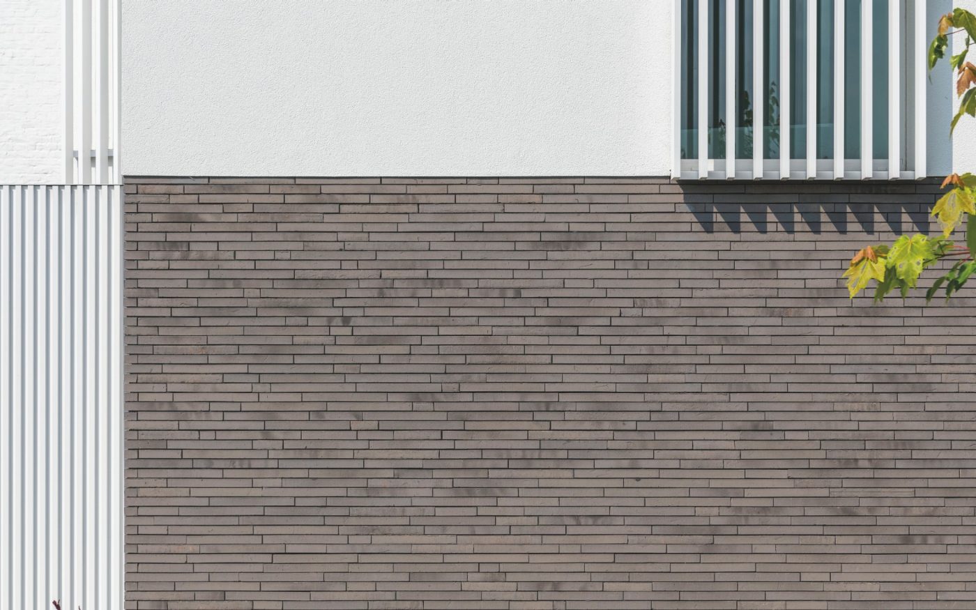 Renovatie vrijstaande woning | Roeselare, België | Gevelbaksteen: Archipolis Frost Grijs