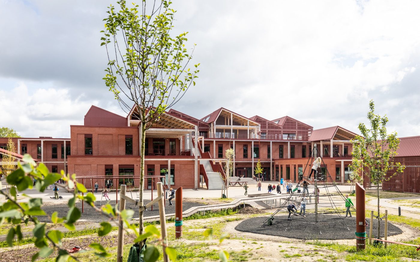 Nieuwbouw school | Ny Dybkærskole, Gødvad, Denemarken | Gevelbaksteen: Dansk Rød  WS DNF LESS