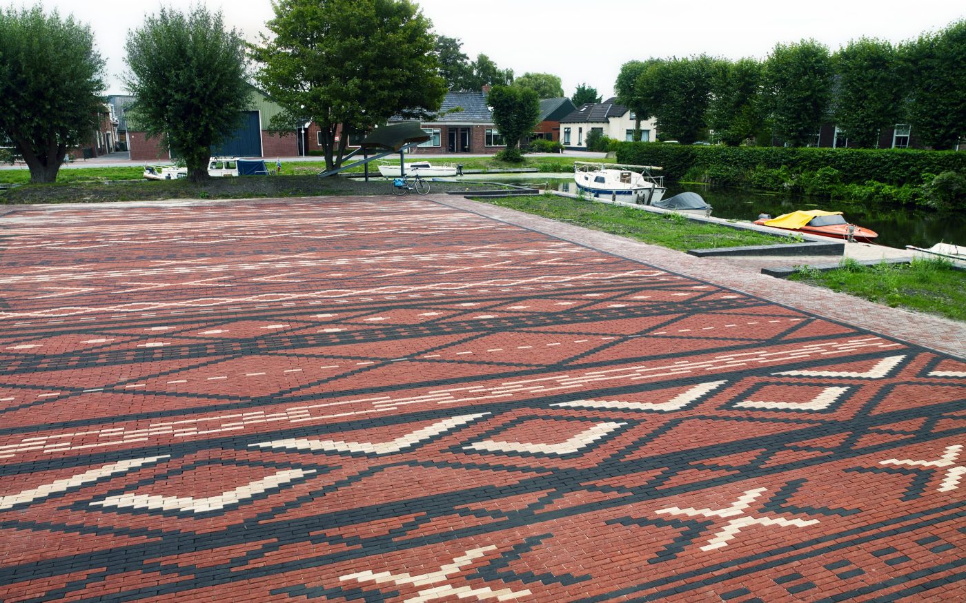 Maritiem Mozaïek | Havengebied, Stedum | Straatbakstenen: Paviona, Nero en Siena WF (tapijt), Padova KK80 (rijbaan) en Padova DF (looppad)