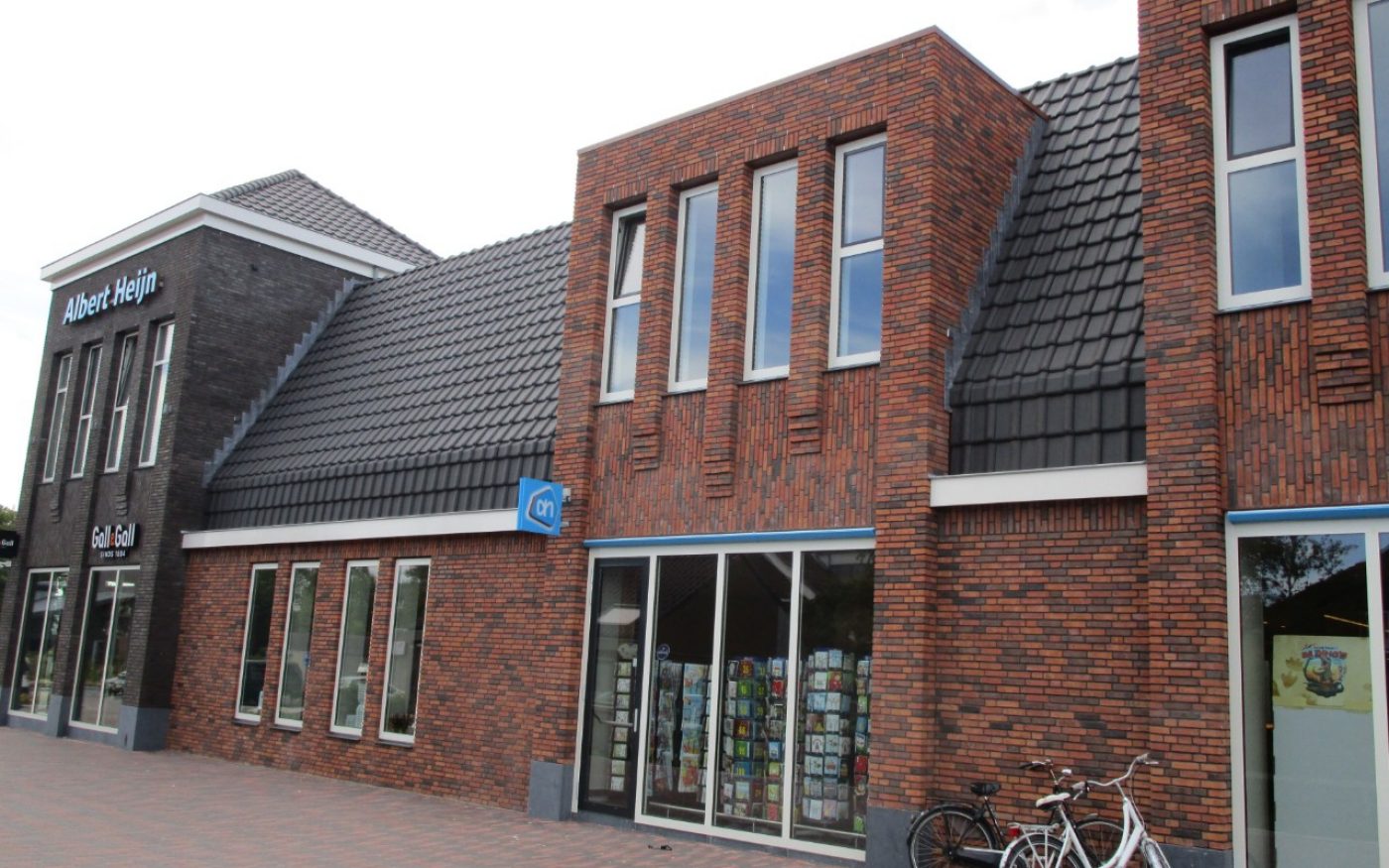 Albert Heijn supermarkt, Warmenhuizen | Alegra 10 TE Leikleur Mat Engobe 703