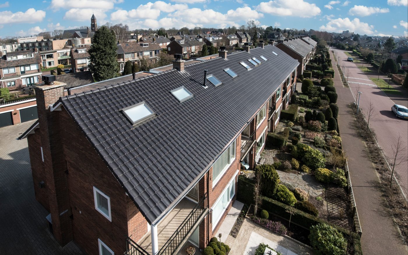 Nieuwbouw Tussenwoningen | Rembrandtlaan, Huizen | Dakpan: VHV Leikleur Mat Engobe 703