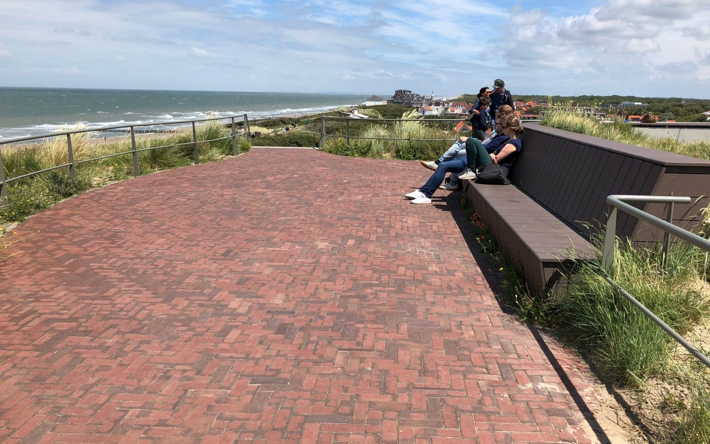 Boulevard van Schagen, Domburg | Straatbaksteen: Rosa wasserstrich DF 