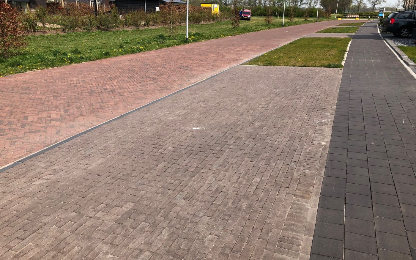 Nieuwbouw openbare weg en stoep | Plan Franciscushof, Raalte | Padova DF, Mastiek DF, Caron 20x20 TF