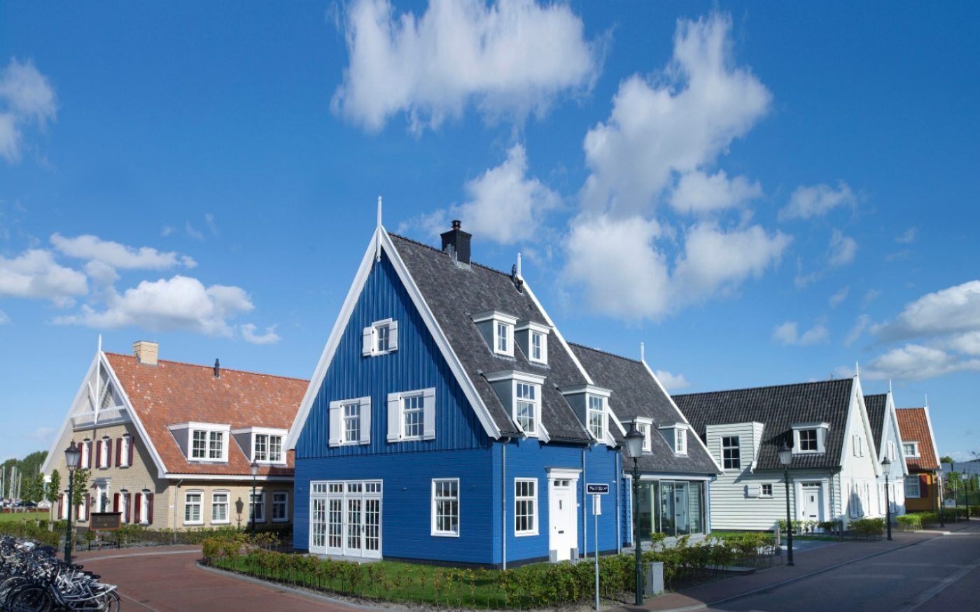 Nieuwbouw 2-onder-1-kapwoningen | Nautisch Kwartier, Huizen | Dakpannen: Oude Holle 451 Vieilli Blauw Gesmoord en Oude Holle 451 Vieilli Rood