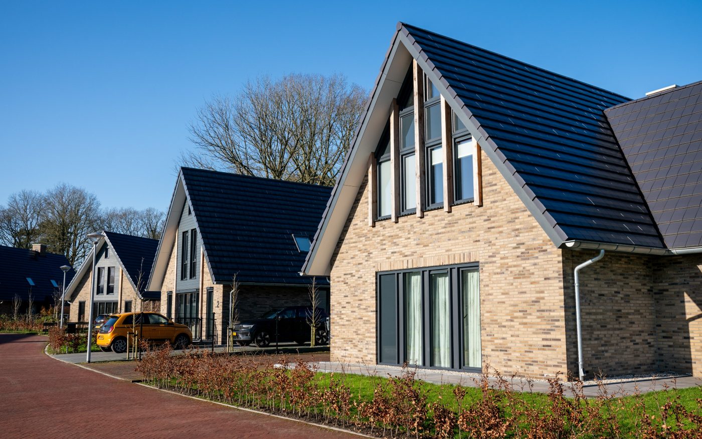 Nieuwbouw 10 vrijstaande schuurwoningen | Gieten, Residentie Zwanemeer | Gevelbaksteen Hoornbloem WF