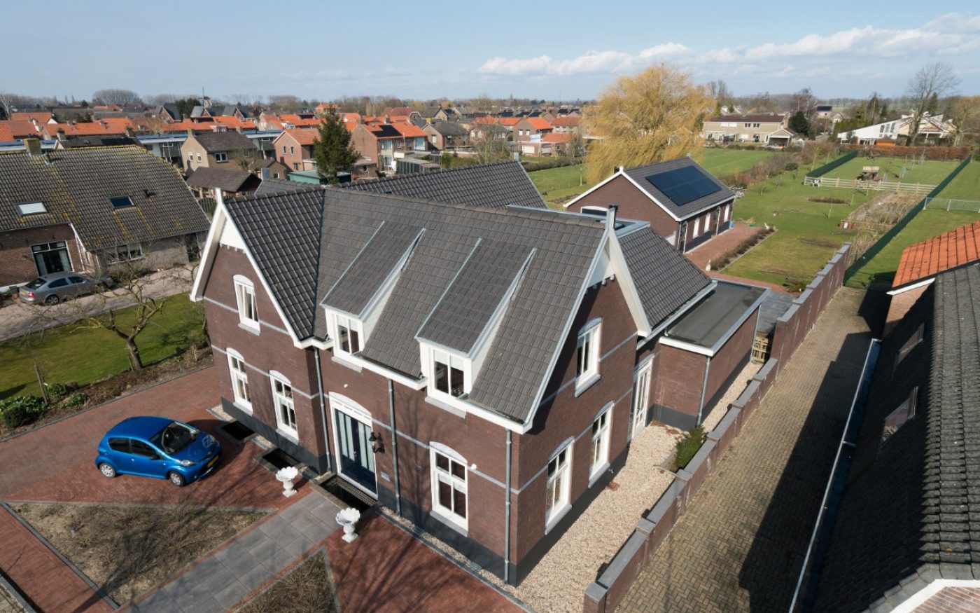 Nieuwbouw Vrijstaande Woning | Dreumel | Dakpan: Tuile du Nord 44 Blauw Gesmoord