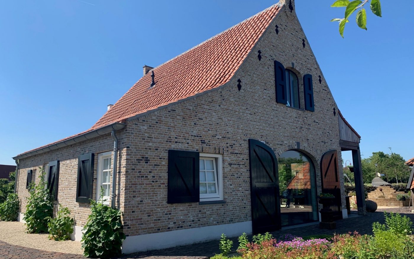 Renovatie vrijstaande woning, Ouddorp | Dakpan: Oude Holle 451 vielli rood