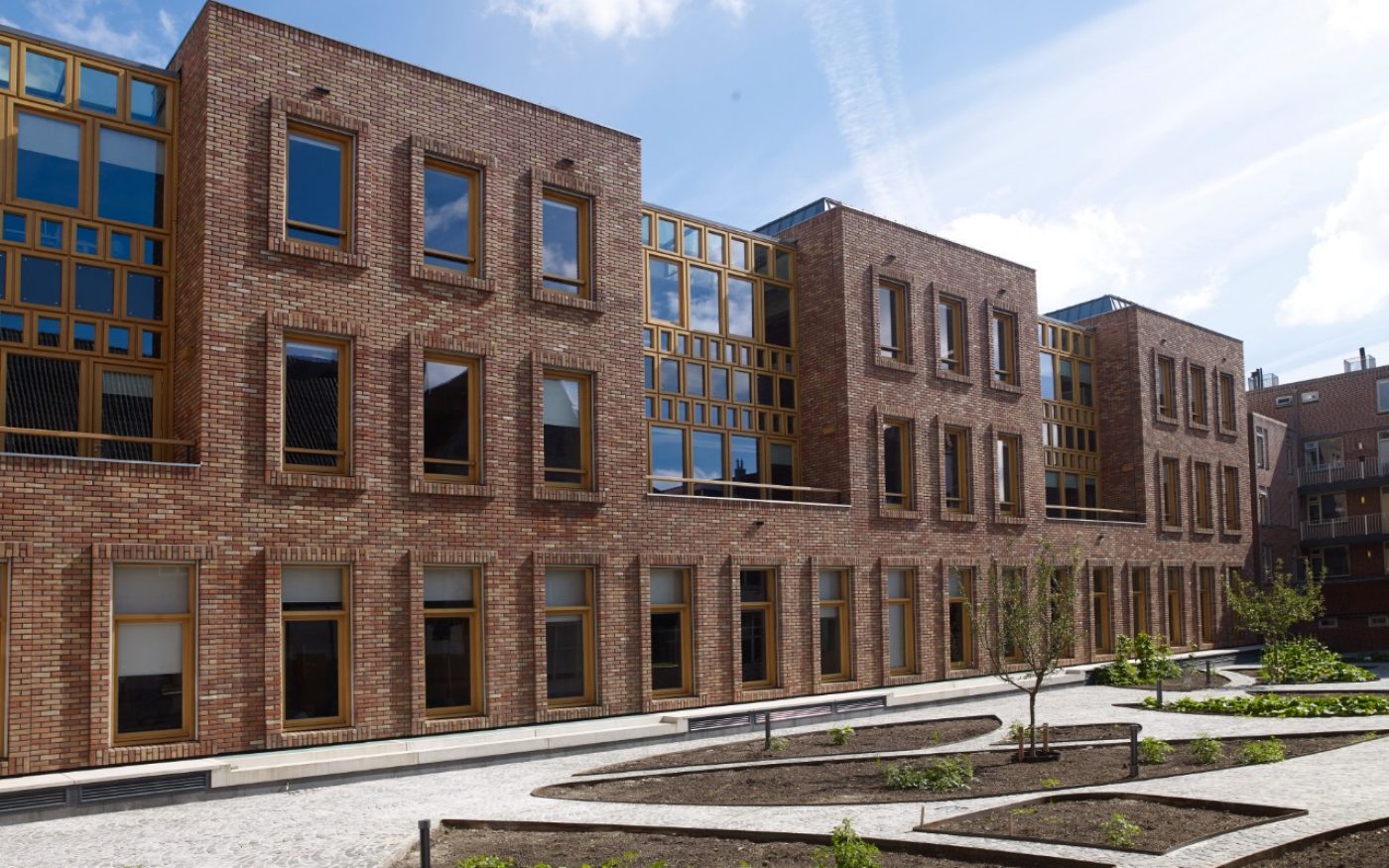 Nieuwbouw Stadhuiskwartier | Grote Kerkhof, Deventer | Gevelbaksteen: Kolengestookt Zeisterbont VB WF