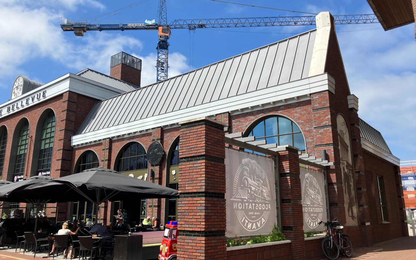 Nieuwbouw FoodStation Halte Bellevue | Spoorstraat, Den Helder | Gevelbakstenen mix: Olina WS WF en Liva WS WF