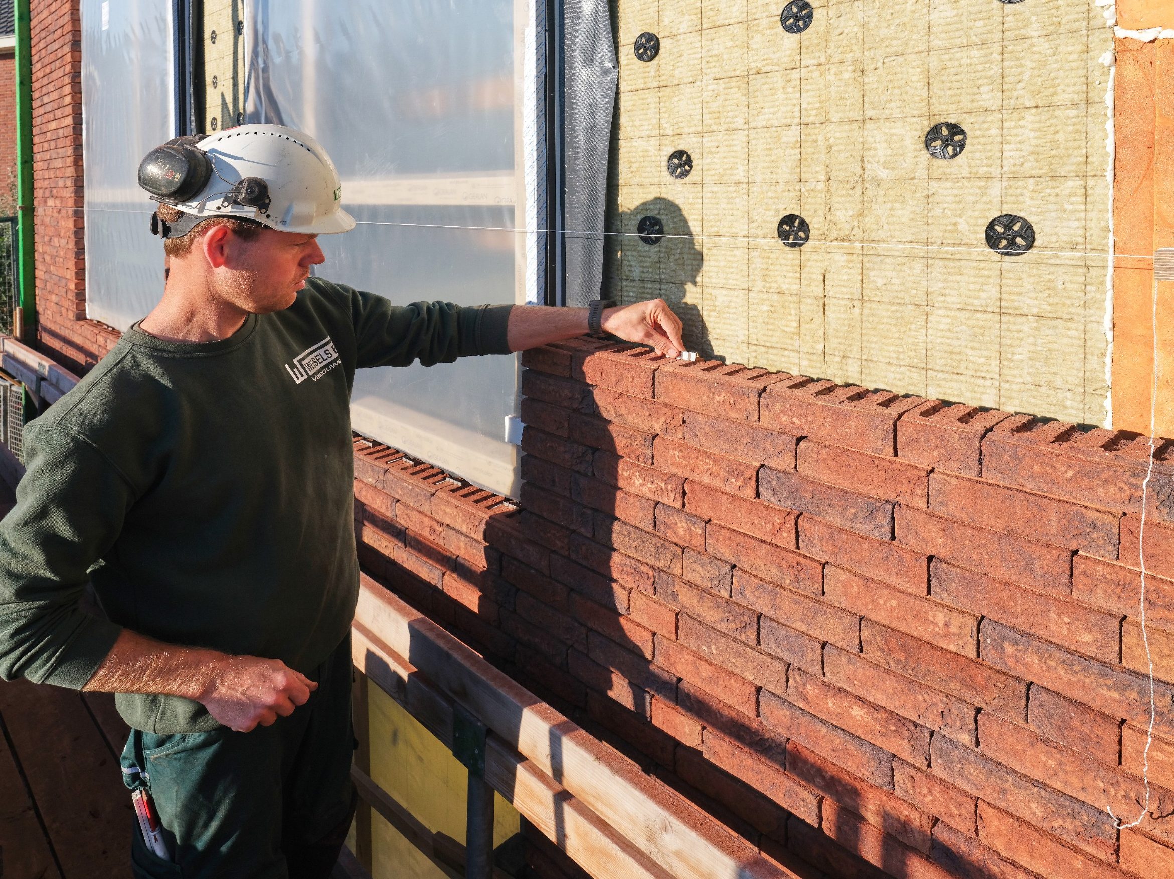 Timm-Antiek HV CB & Menton HV CB, ClickBrick Pure. Architect: Opzoom Architecten. Verwerker: Wessels Bouwgroep. Nieuwbouw appartementen en commerciële ruimte | Lichtenvoorde. 