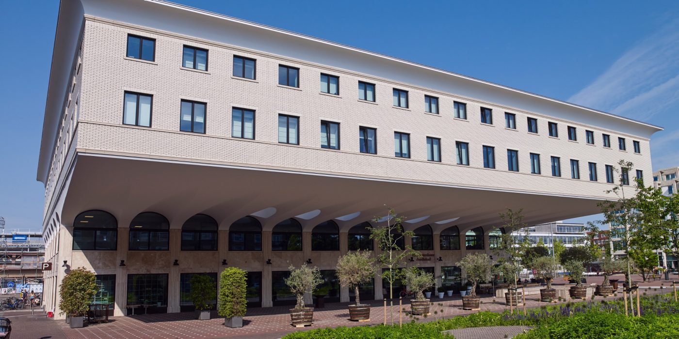 Maatwerk Glazuurbakstenen | Nieuwbouw Culinair Centrum en Hotel Project Zuidblok| Stadionplein, Amsterdam | Architect: Kollhoff Architekten | Contractors: Pieters Bouwtechniek, Vink Bouw en IQNN Vastgoed |  Client: IQNN Vastgoed