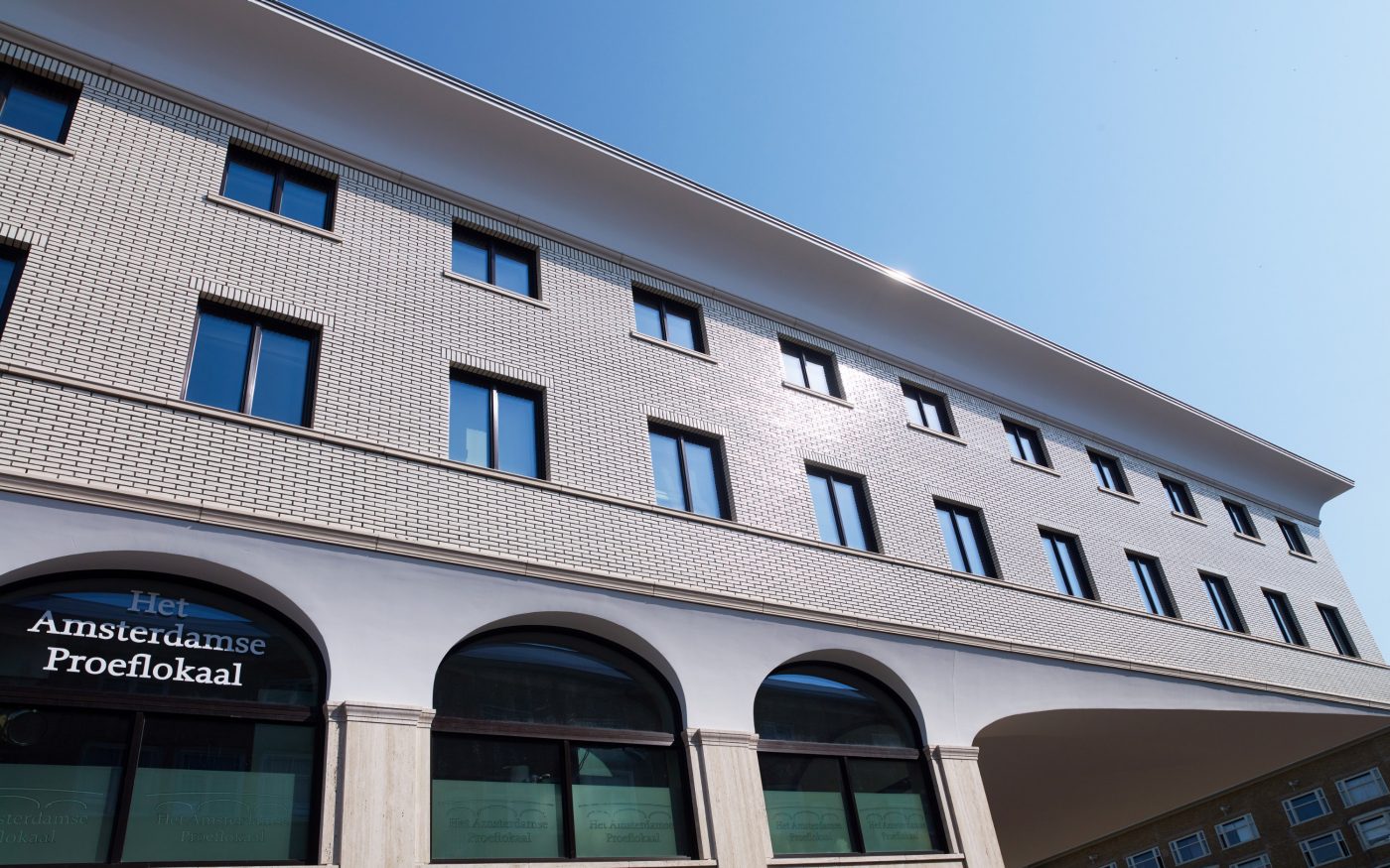 Maatwerk Glazuurbakstenen | Nieuwbouw Culinair Centrum en Hotel Project Zuidblok| Stadionplein, Amsterdam | Architect: Kollhoff Architekten | Contractors: Pieters Bouwtechniek, Vink Bouw en IQNN Vastgoed |  Client: IQNN Vastgoed