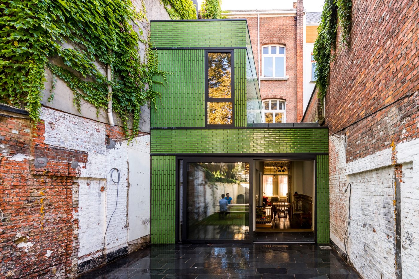 Reference photo renovation single family in Zurenborg