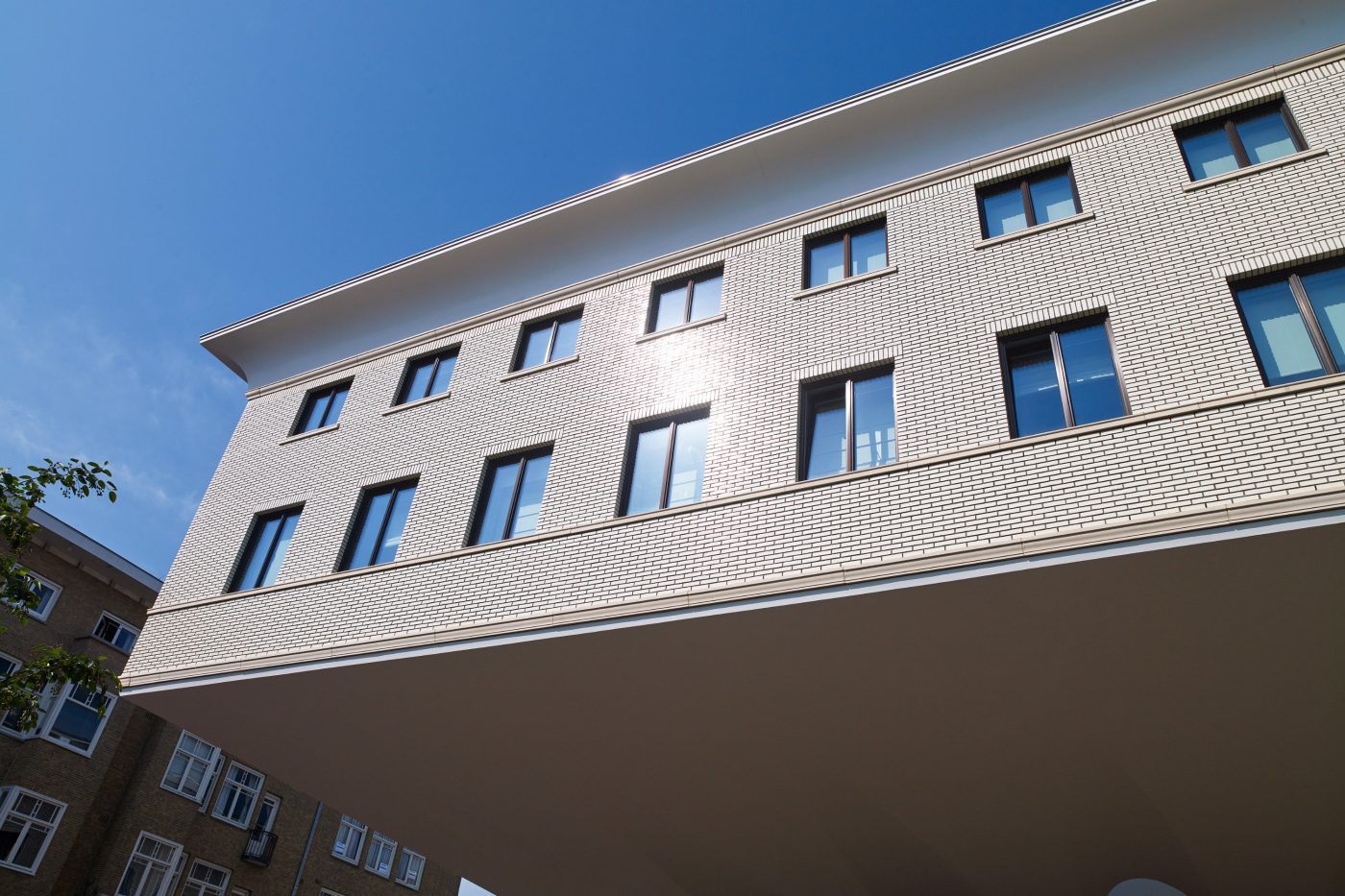 Maatwerk Glazuurbakstenen | Nieuwbouw Culinair Centrum en Hotel Project Zuidblok| Stadionplein, Amsterdam | Architect: Kollhoff Architekten | Contractors: Pieters Bouwtechniek, Vink Bouw en IQNN Vastgoed |  Client: IQNN Vastgoed