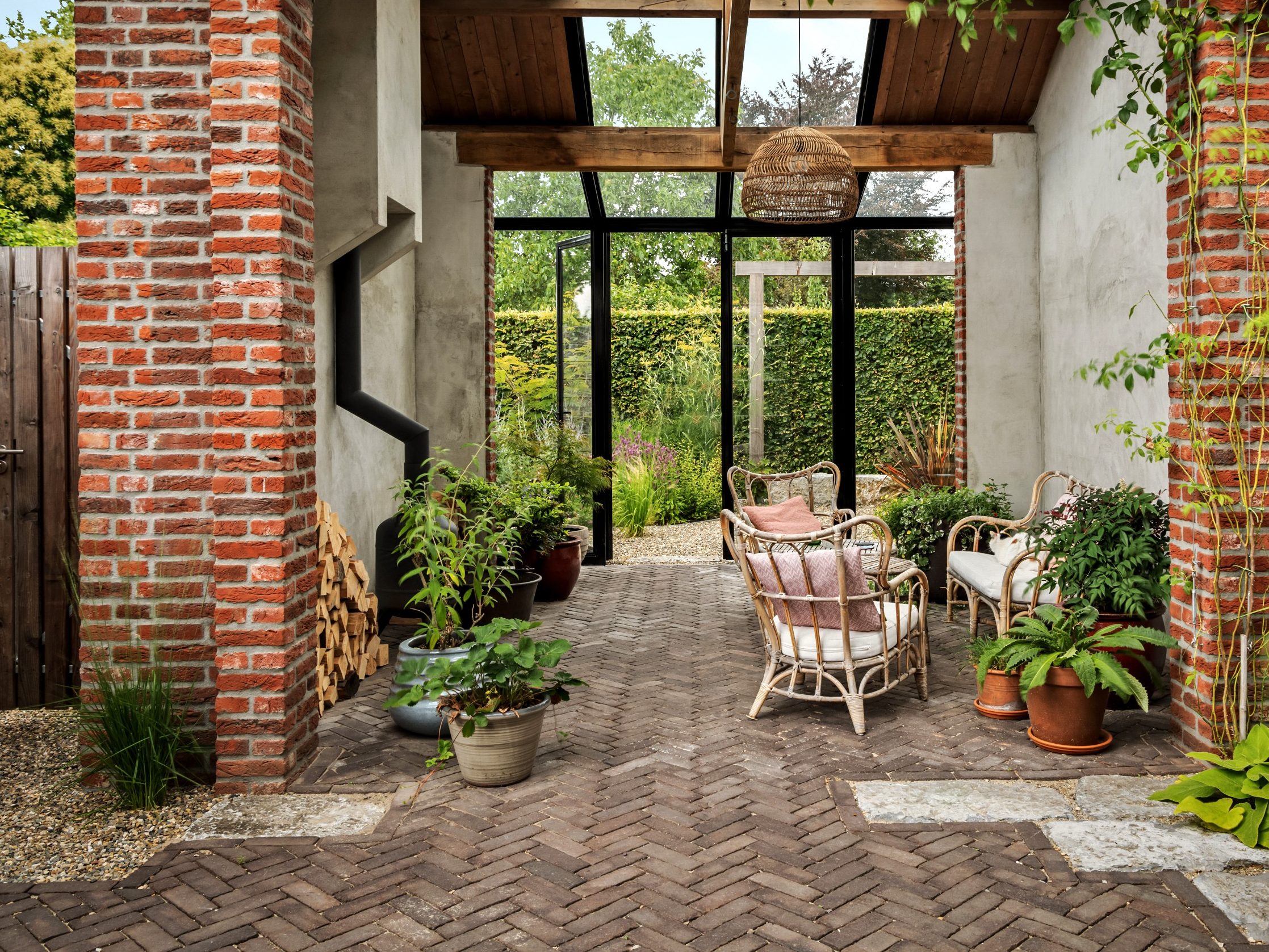 imagine! 2026 | Magazine over keramische tuinbestrating | Referentie