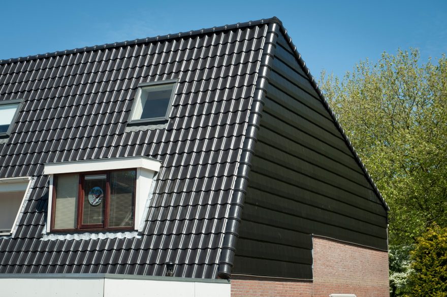 Madura Vulkaanzwart Edel-Engobe 755 | Renovatie Tussenwoningen | Hoofddorp | Contractor: Metsel- en Timmerbedrijf Veldman, Jongbloed Onderhoudswerkzaamheden, Heerhugowaard | Client: Particulier