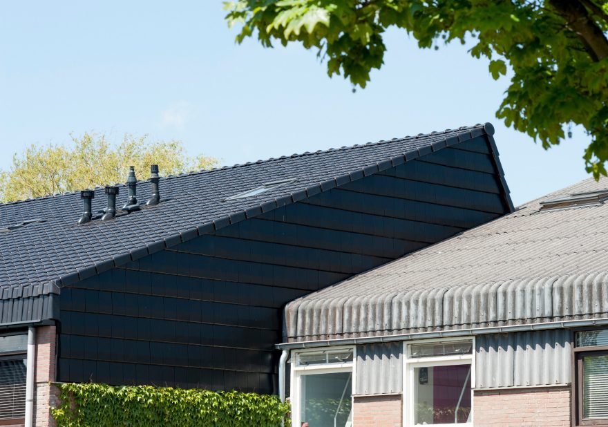 Madura Vulkaanzwart Edel-Engobe 755 | Renovatie Tussenwoningen | Hoofddorp | Contractor: Metsel- en Timmerbedrijf Veldman, Jongbloed Onderhoudswerkzaamheden, Heerhugowaard | Client: Particulier