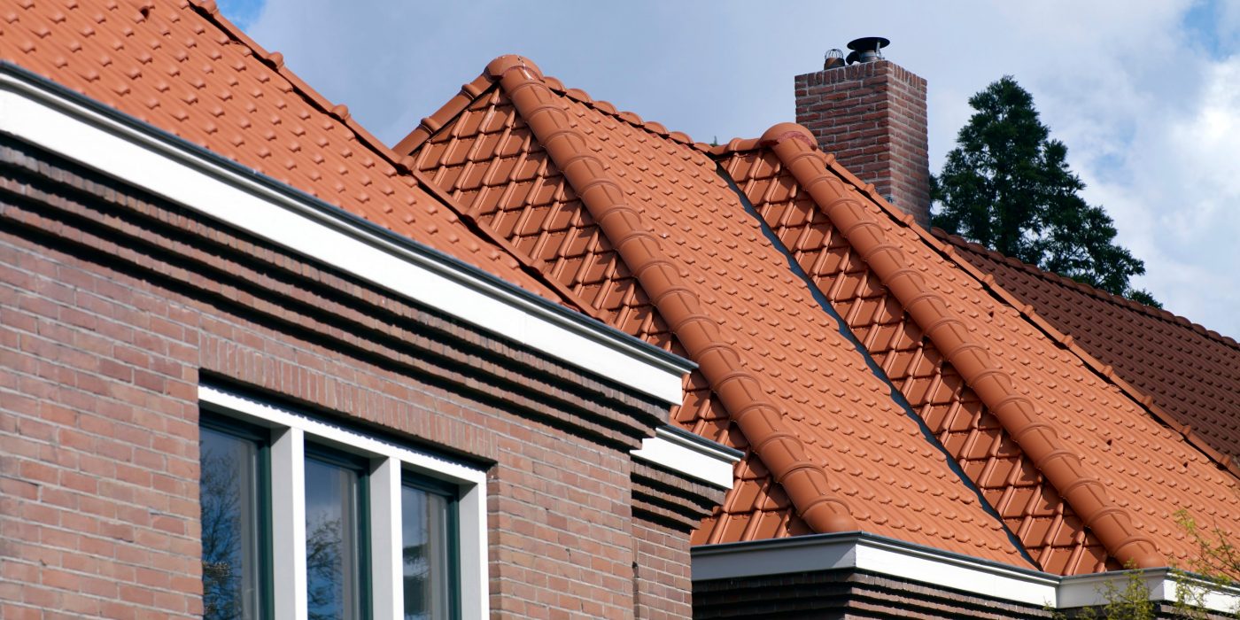 Gevelbaksteen: Rood Kolengestookt VB WF, | Dakpannen: Tuile du Nord 44 Natuurrood 600 en Blauw Gesmoord 706 | Grootschalige Renovatie Philipsdorp | Vooroorlogse Woonwijk, Eindhoven | Architect: Architectenbureau BouwhulpGroep, Eindhoven | Completion Date: 2017-01-01