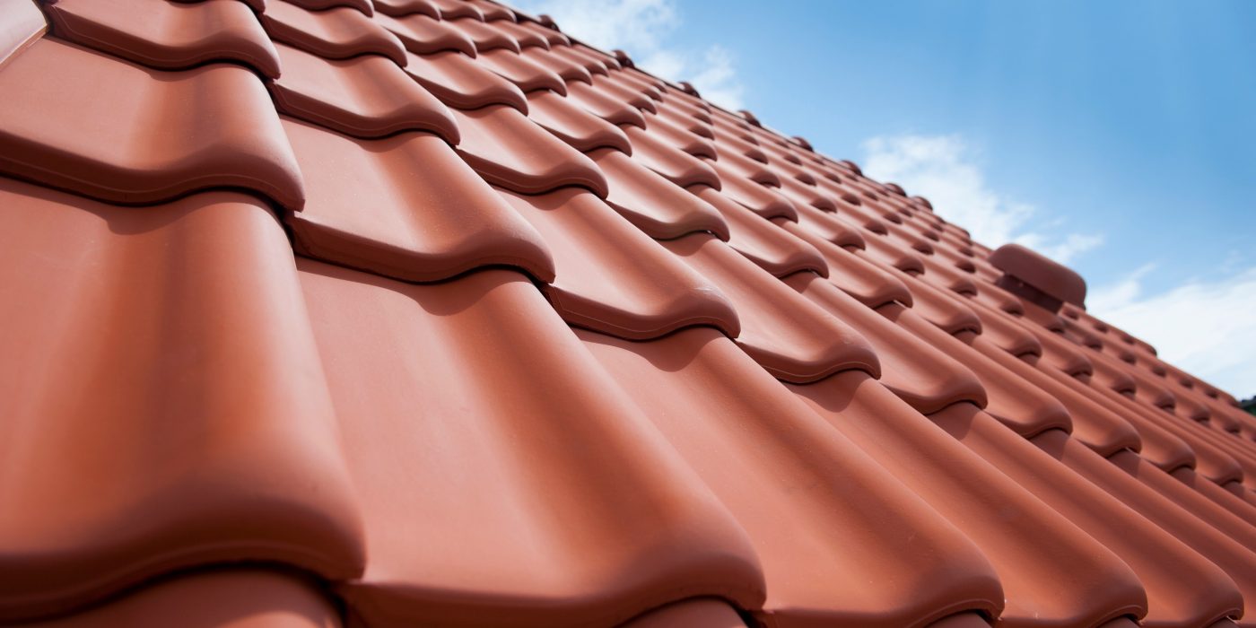 Koramic keramische dakpannen. Dakpannen: Alegra 12, natuurrood, Dakvlak, vlakke dakpan.