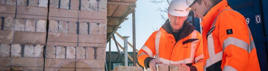 Verwerking van Marziale HV ClickBrick Pure gevelstenen in project Tuinhof in Ameide