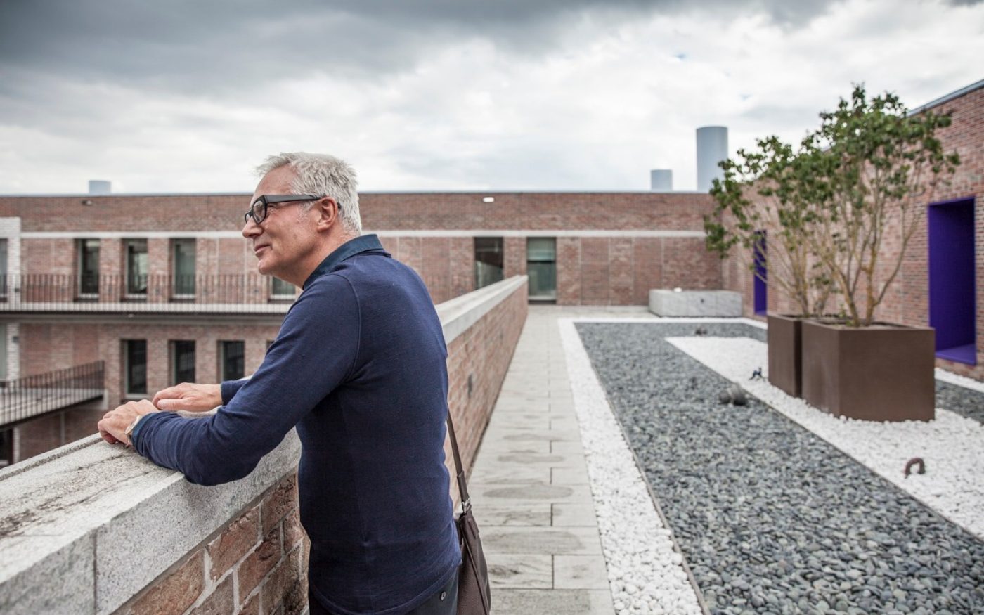 Public Transport Terminal Breda with clay  blocks, facing bricks and paving bricks; Brick Award Nominee 2018; Koen van Velsen Architecten; Photo: René de Wit