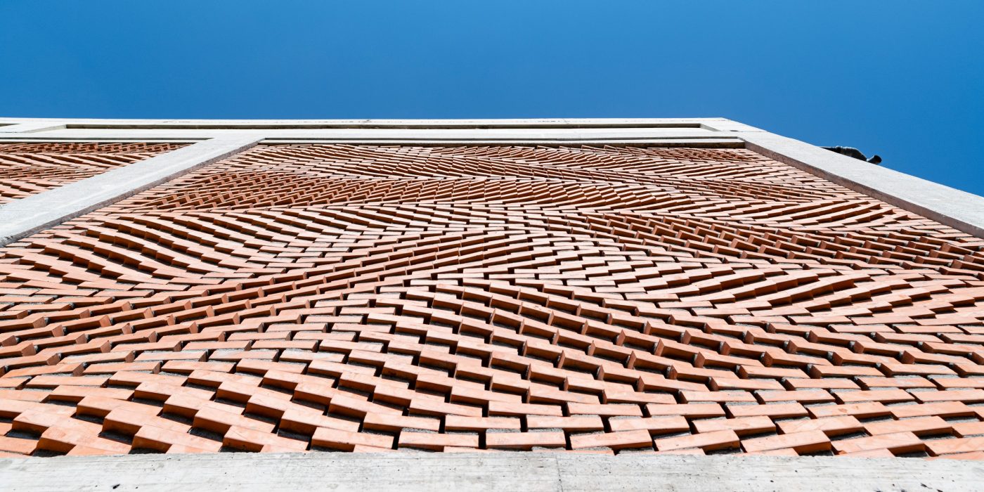 Augmented Bricklaying. Brick Award 22 Category "Building outside the box". Gramazio Kohler Research-ETH Z�rich-In collaboration with incon.ai. Close-up at facade