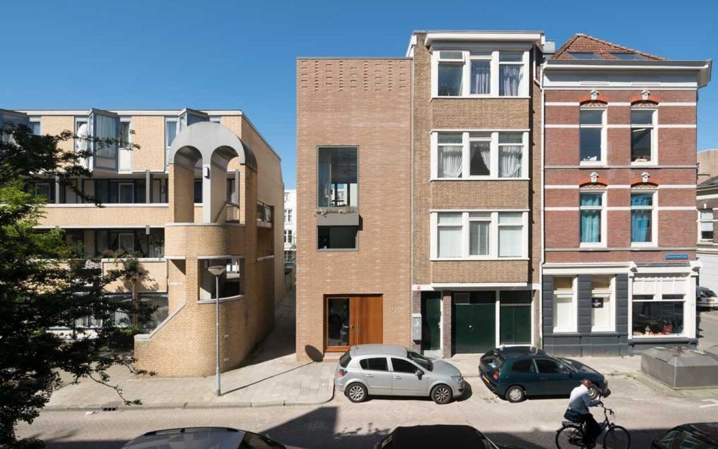 De Gouverneur, single-family housing and office with facing bricks, Brick Award Nominee 2018; Architectuur Maken; Photo: Ossip