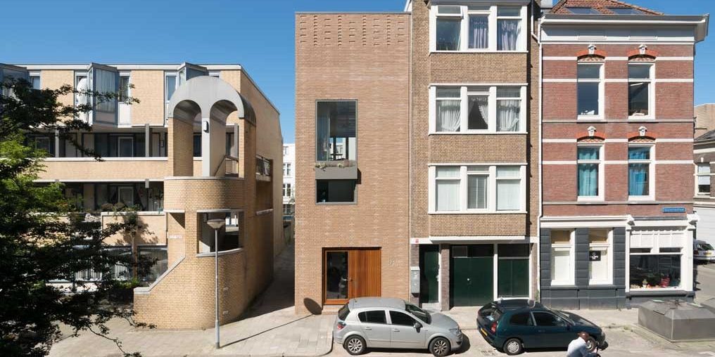 De Gouverneur, single-family housing and office with facing bricks, Brick Award Nominee 2018; Architectuur Maken; Photo: Ossip
