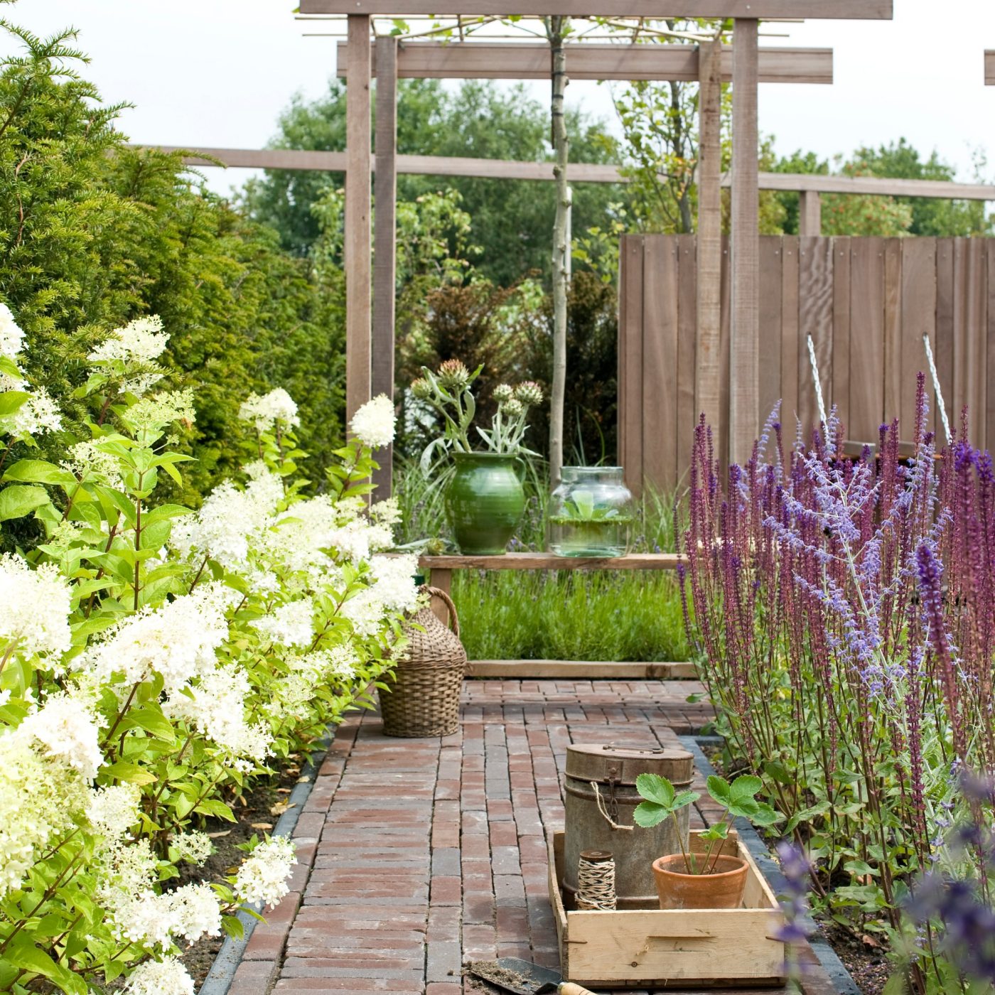 Tuinstijl Natura, serie 3 - 2014 - tuinen. Straatbakstenen series: Wienerberger Natura serie.