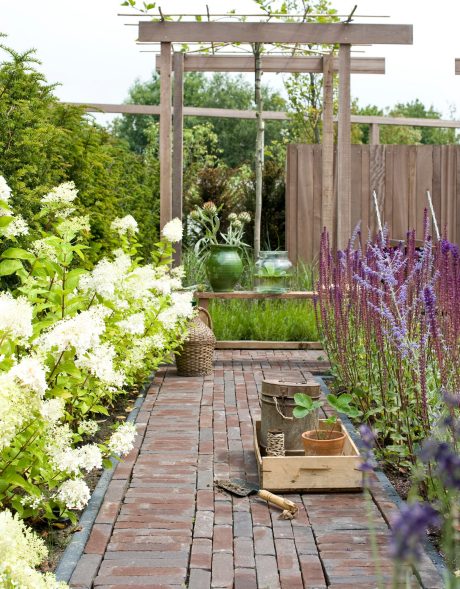 Tuinstijl Natura, serie 3 - 2014 - tuinen. Straatbakstenen series: Wienerberger Natura serie.