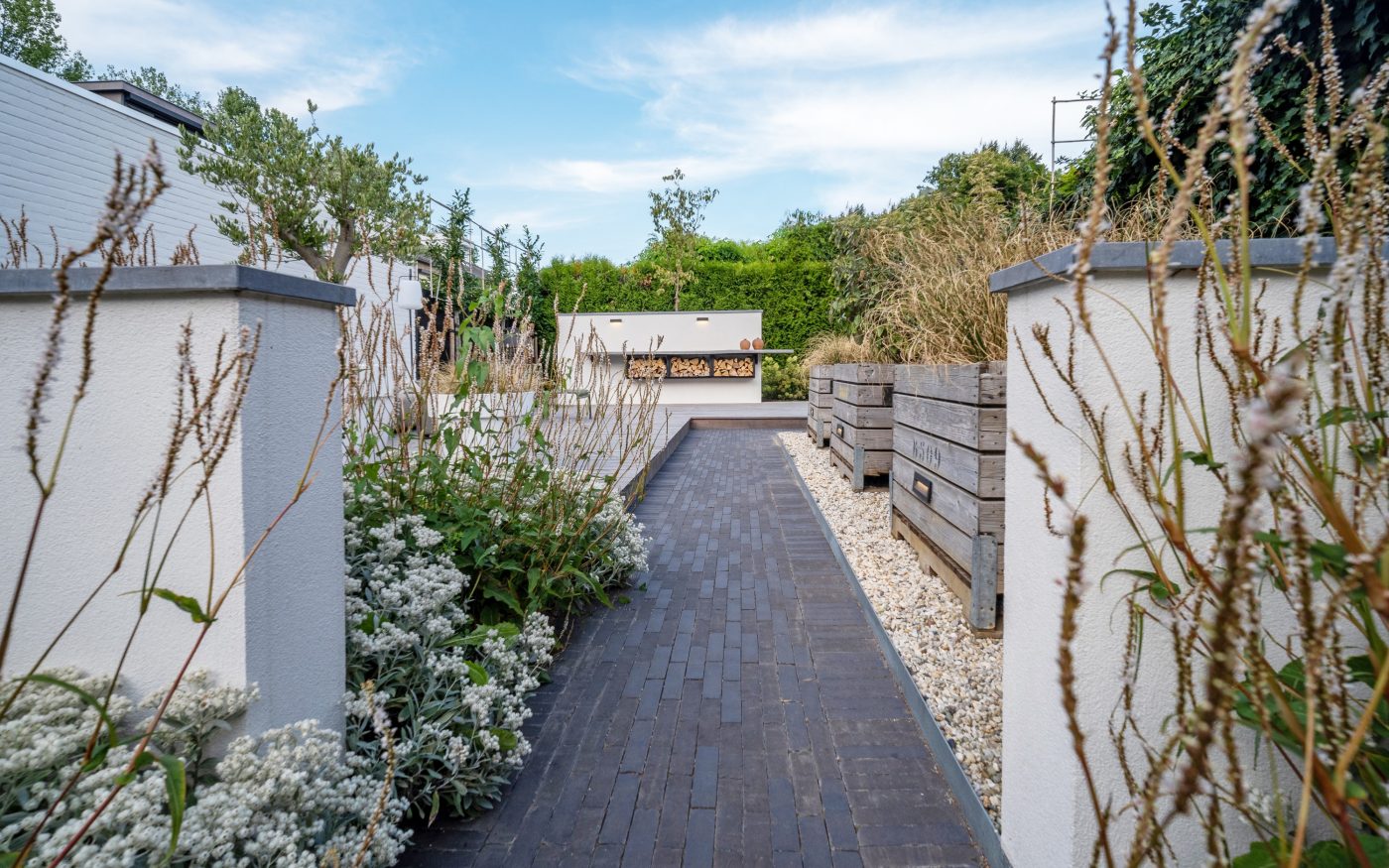 imagine! 2026 | Magazine over keramische tuinbestrating | Referentie