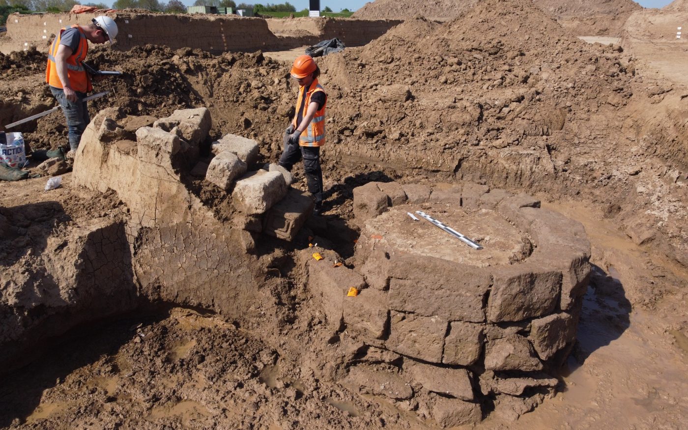 Roman shrine remains in Gelders clay extraction area
