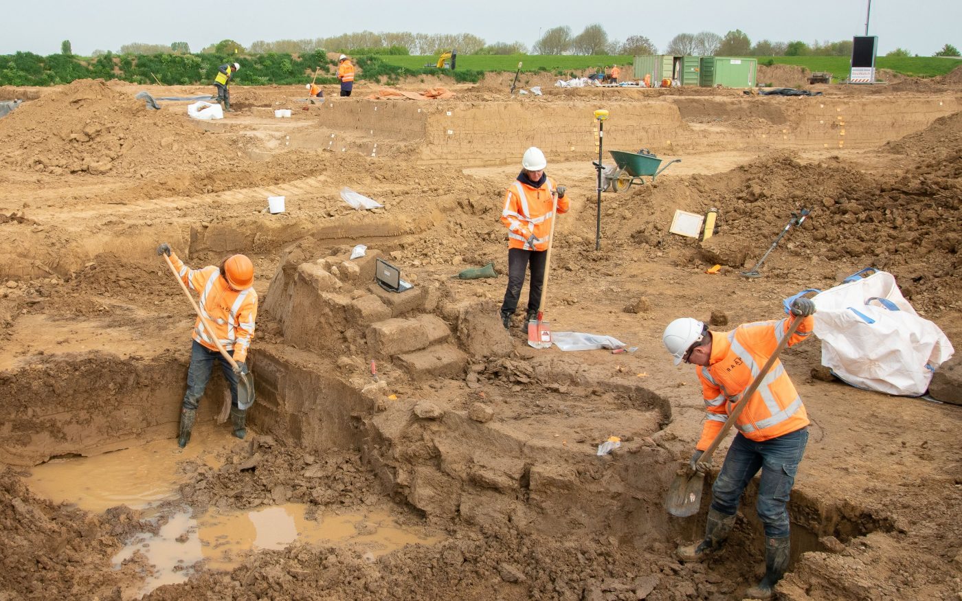 Roman shrine remains in Gelders clay extraction area