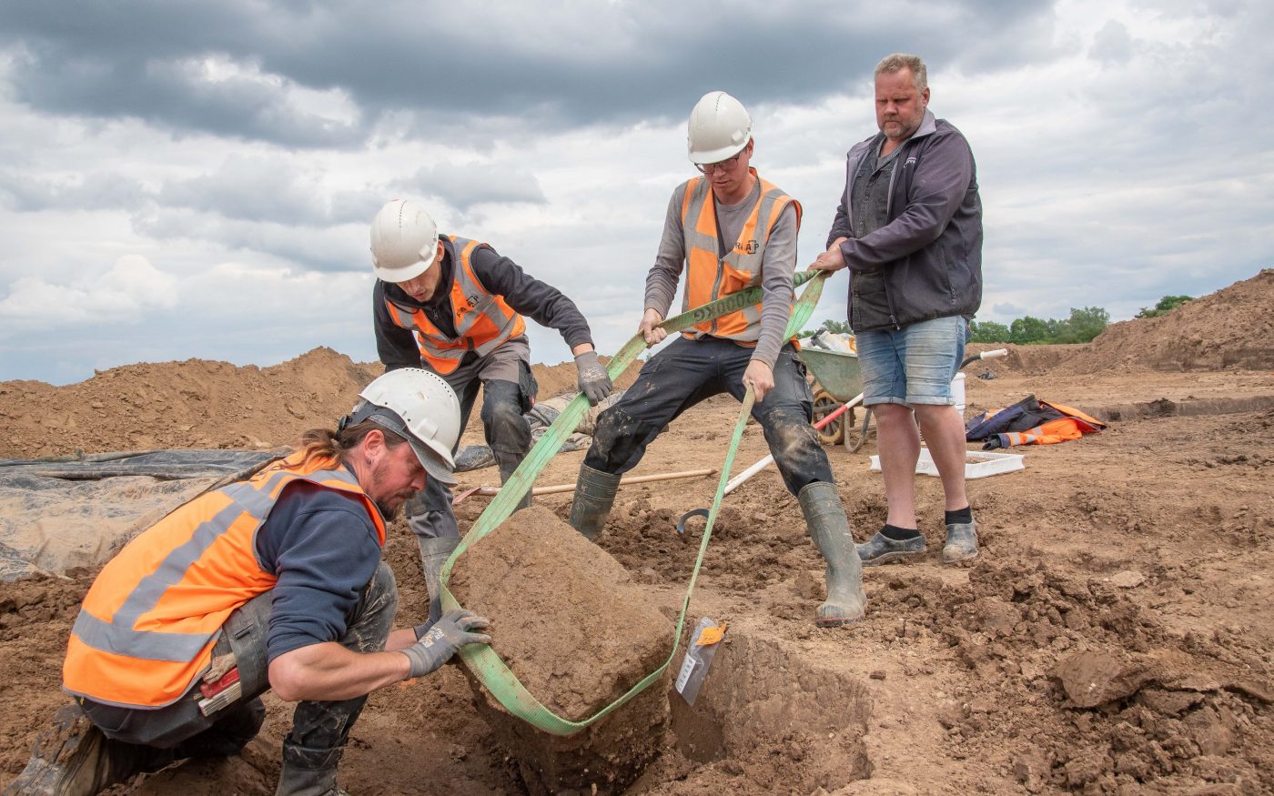 Roman shrine remains in Gelders clay extraction area
