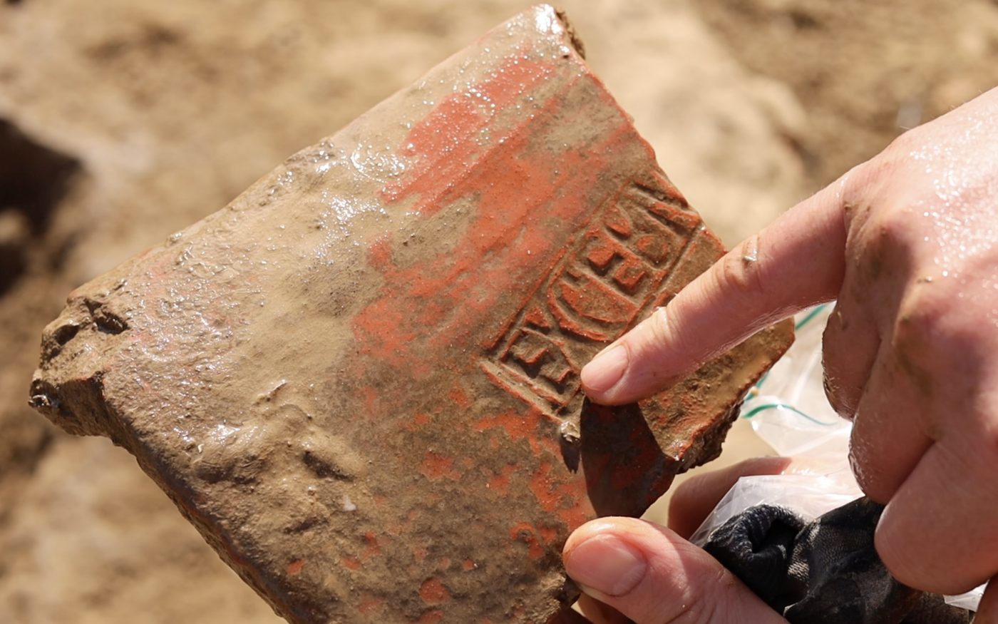 Roman shrine remains in Gelders clay extraction area
