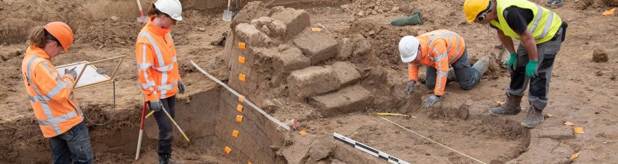 Roman shrine remains in Gelders clay extraction area