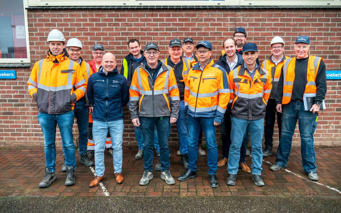 Zonnepanelen dak op Wienerberger fabriek Kijfwaard