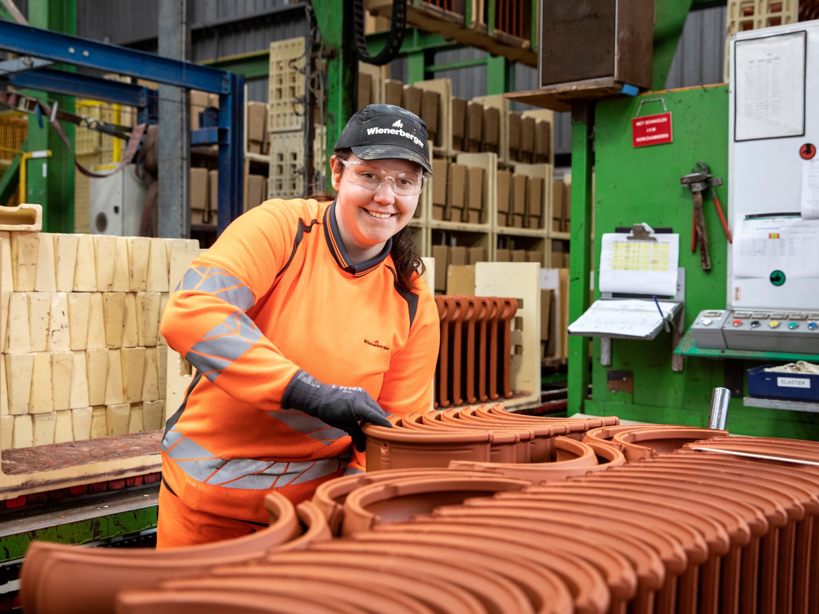 Sfeerbeeld van Wienerberger dakpannen fabriek