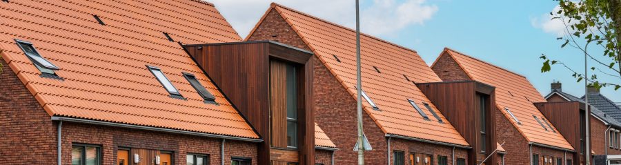 Nieuwbouw 28 woningen | Irenestraat, Rijssen | Gevelbaksteen: Menton en Blauwrood Genuanceerd ClickBrick | Dakpan: Maduramax natuurood+