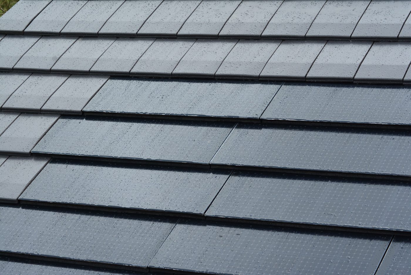 Dak gelegd met de Wevolt X-Tile zonnepanelen
