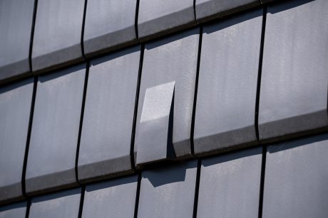 Nieuwbouw winkelpanden met dakpan Mikado, Akkrum 