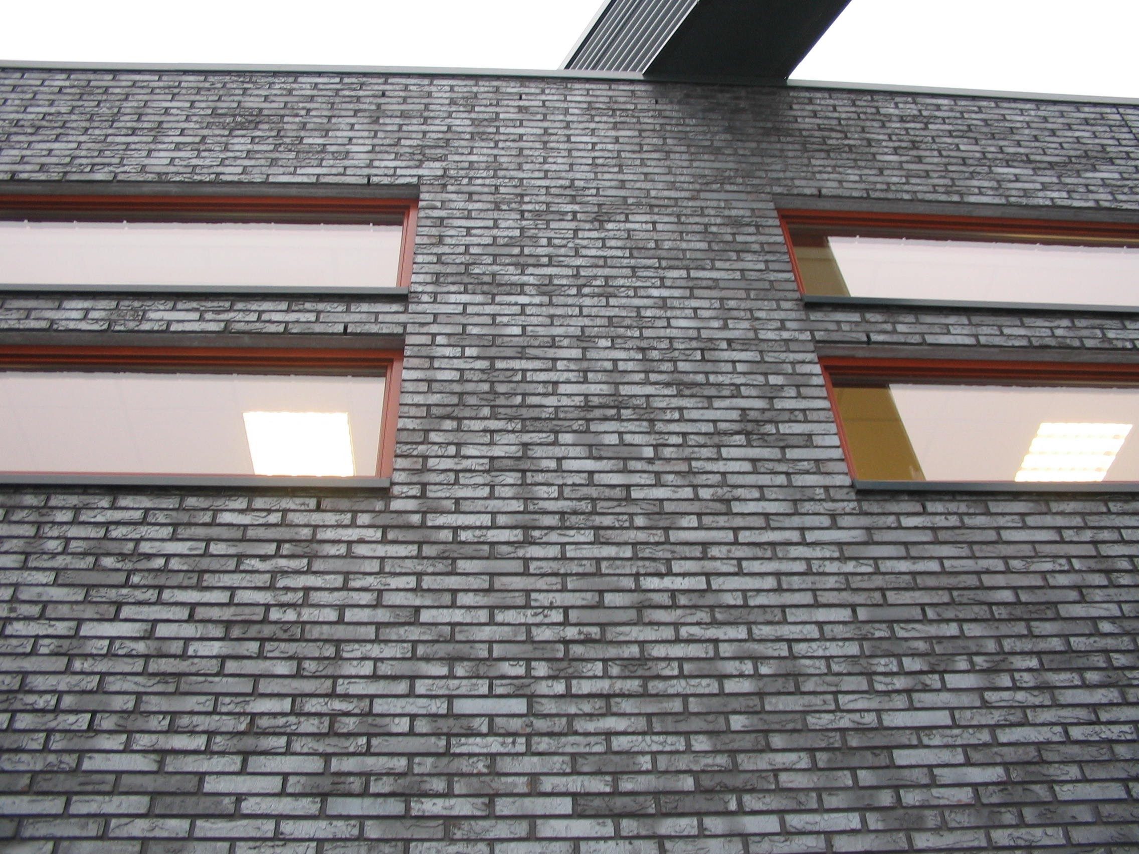 Wood-serie Ebonywood SP WF | Nieuwbouw Kantoorpand | Slof, Dongen | Architect: Bessels Architecten, Twello, Architect Dhr. H. Bessels | Contractor: Aan de Stegge, Twello