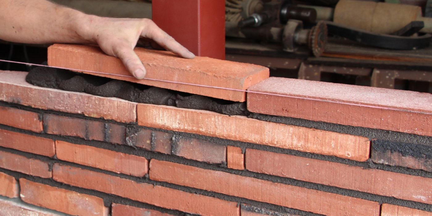 Magistrada gevelstenen metselen met dunbedmortel in langformaat