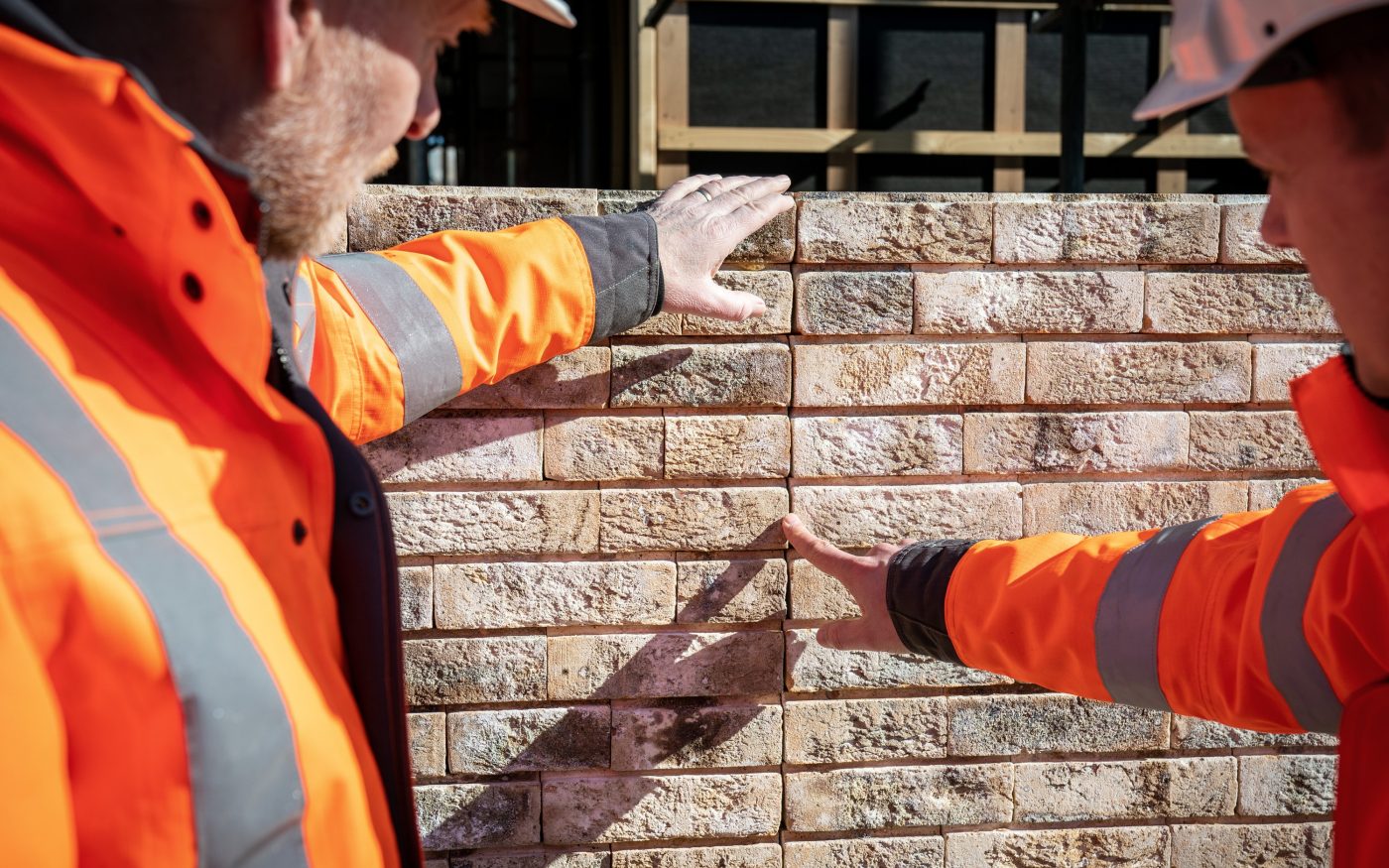 Verwerking van Marziale HV ClickBrick Pure gevelstenen in project Tuinhof in Ameide
