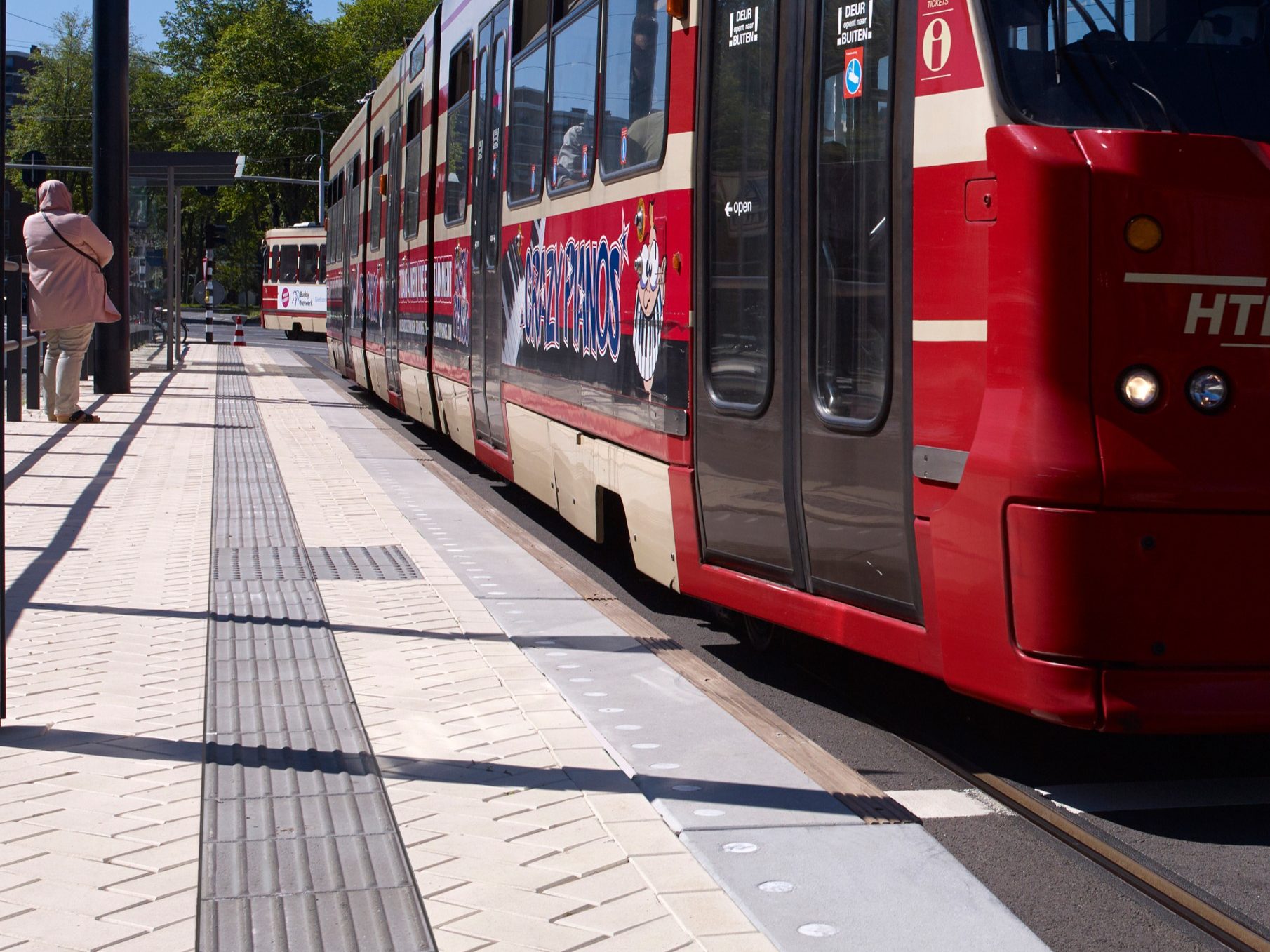Reconstructie Spoorzone, Delft | Straatbaksteen: Argenti KK70 | Architect: Combinatie Crommelijn v.o.f. | Opdrachtgever: Gemeente Delft
