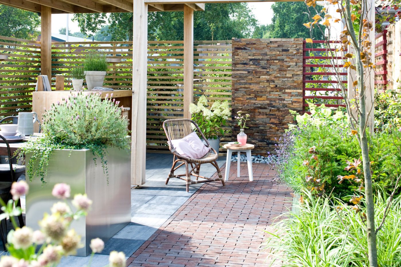 Tuinstijl Vida, serie 3 - 2014 - tuinen. Straatbakstenen series: Wienerberger Vida serie.