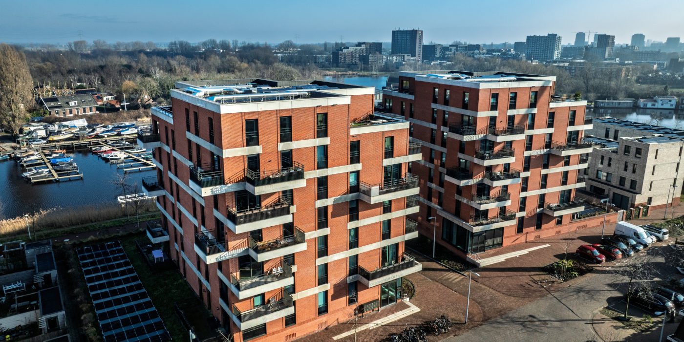 6 appartementengebouwen en rijwoningen de Bongerd | Oeverzone, Amsterdam | Gevelbakstenen: Catalunya HV WF en de Marziale HV WF