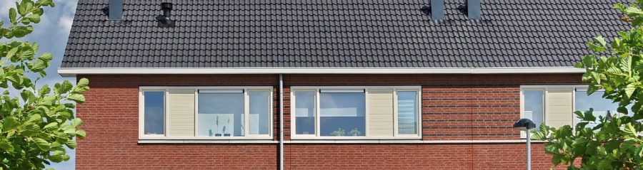 Gevelbakstenen: Marowijne Rood Zand HV WF, Marowijne Zwart Zand HV WF, Duoro Porto Gereduceerd HV WF, Dommelrood HV WF, Dommelrood Gereduceerd HV WF en Dinkelrood HV WF | Dakpan: Modula Zwart Edel Engobe 745 | Nieuwbouw Tussenwoningen | Tiel en Lent | Architect: JongZeeuw Architecten, Herwijnen | Hans Been Architecten BNA, Amerongen & CFC-Architecten BNA, Vianen | Client: SVW Passewaay 60, Druten |  KlokOntwikkeling, Druten