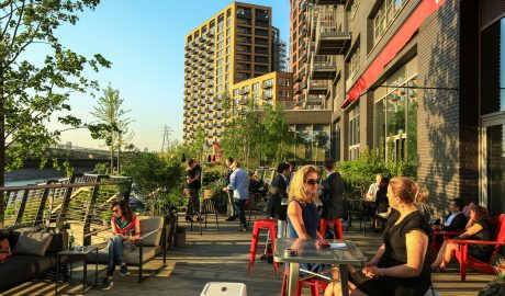 Glazuursteen Blauw Standaard, Rood Standaard en Wit Standaard SP WF | Nieuwbouw Appartementen | London City Island | Architect: Glenn Howells Architects | Client: London City Island | Photographer: Michael Molloy
