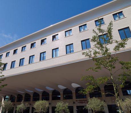 Maatwerk Glazuurbakstenen | Nieuwbouw Culinair Centrum en Hotel Project Zuidblok| Stadionplein, Amsterdam | Architect: Kollhoff Architekten | Contractors: Pieters Bouwtechniek, Vink Bouw en IQNN Vastgoed |  Client: IQNN Vastgoed